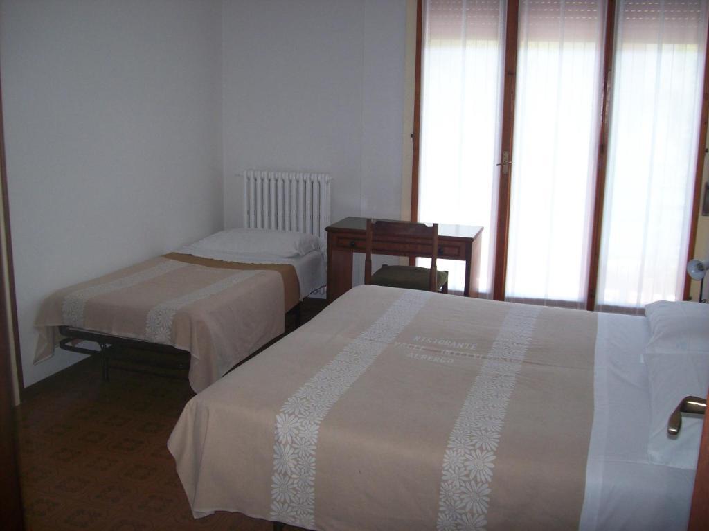 Hotel Valle Intelvi Сан Феделе Интелви Стая снимка