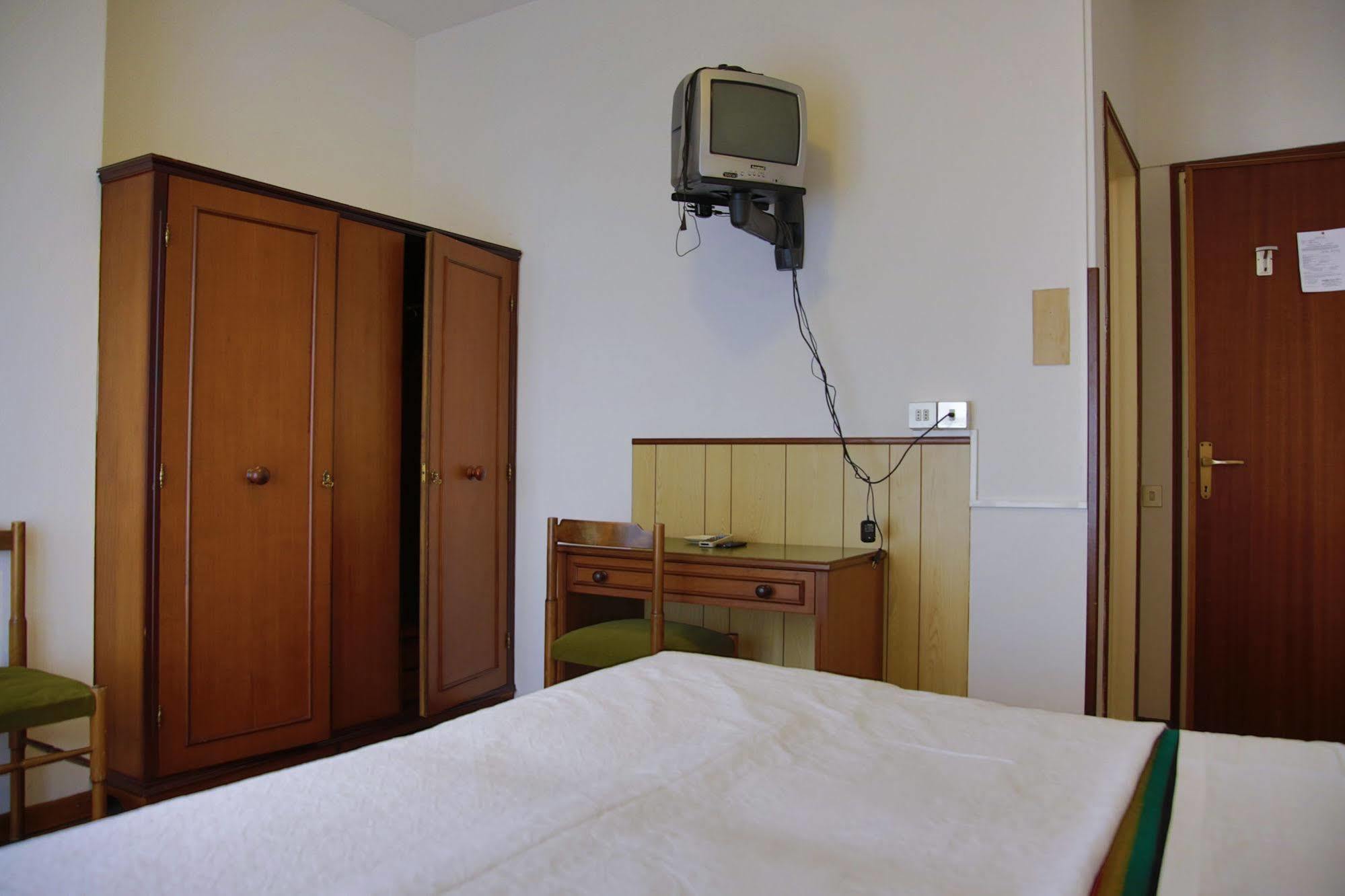 Hotel Valle Intelvi Сан Феделе Интелви Екстериор снимка
